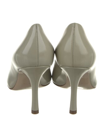 Burberry Leather Pumps