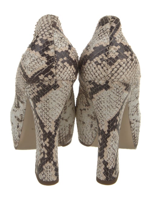 Burberry Leather Printed Pumps