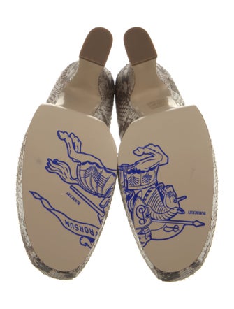 Burberry Leather Printed Pumps
