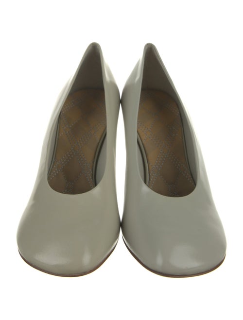 Burberry Leather Pumps
