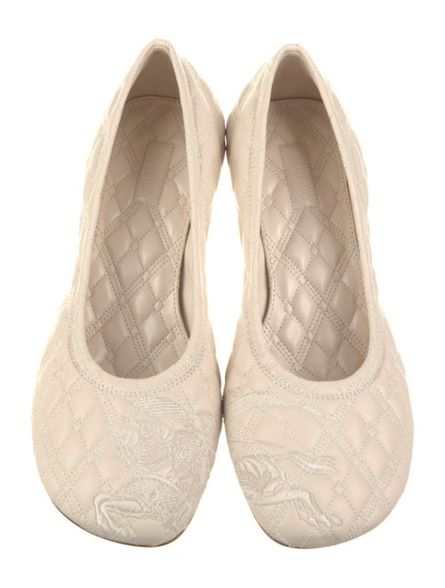 Burberry Leather Pumps