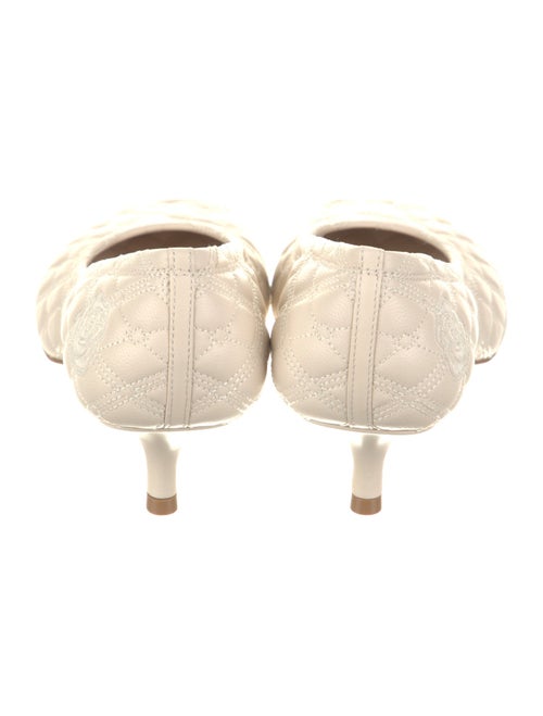 Burberry Leather Pumps