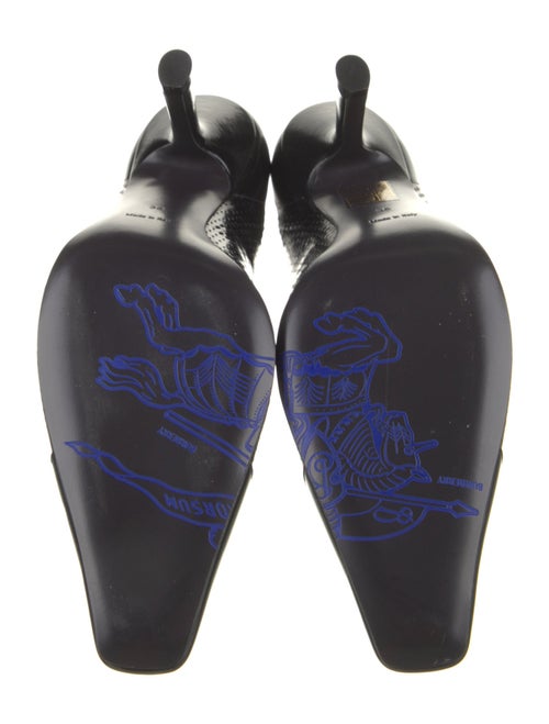 Burberry Leather Pumps