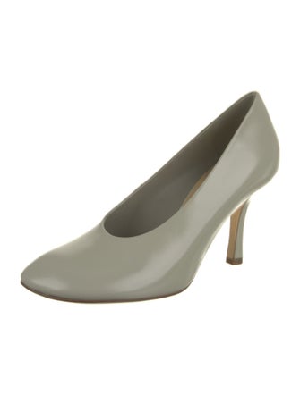 Burberry Leather Pumps