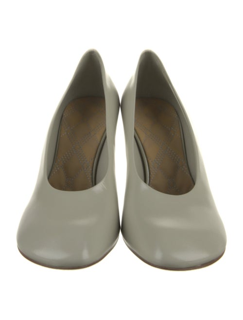 Burberry Leather Pumps