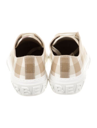 Burberry Sneakers