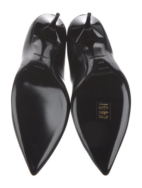 Burberry Leather Pumps