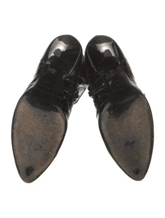 Burberry Quilted Pattern Patent Leather Boots