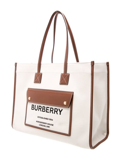 Burberry Nova Check Freya Medium