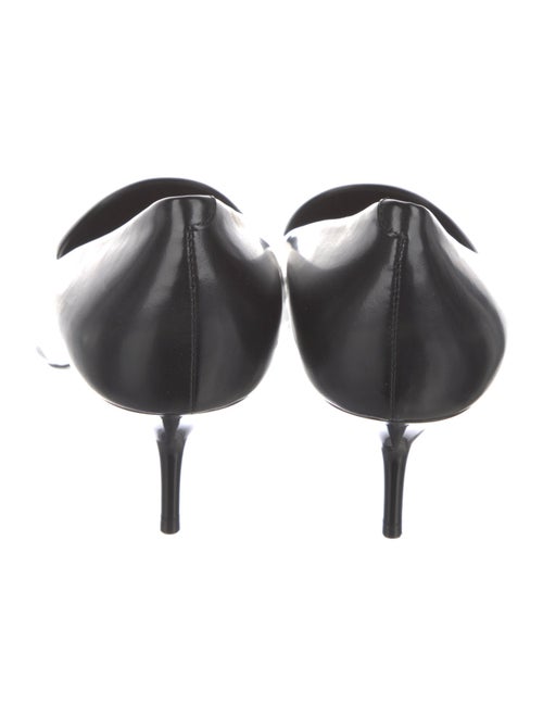 Burberry Leather Pumps