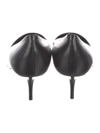 Burberry Leather Pumps