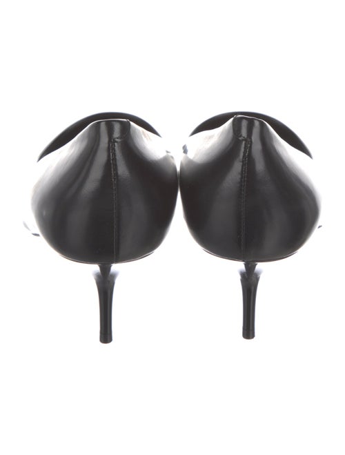 Burberry Leather Pumps