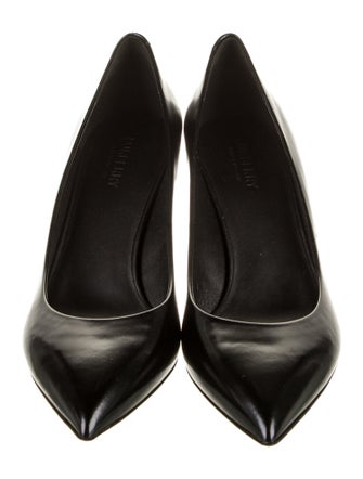 Burberry Leather Pumps