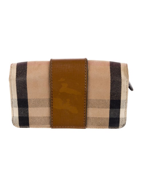 Burberry Leather Buckle