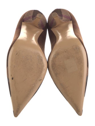 Burberry Nova Check Pattern Velvet Pumps