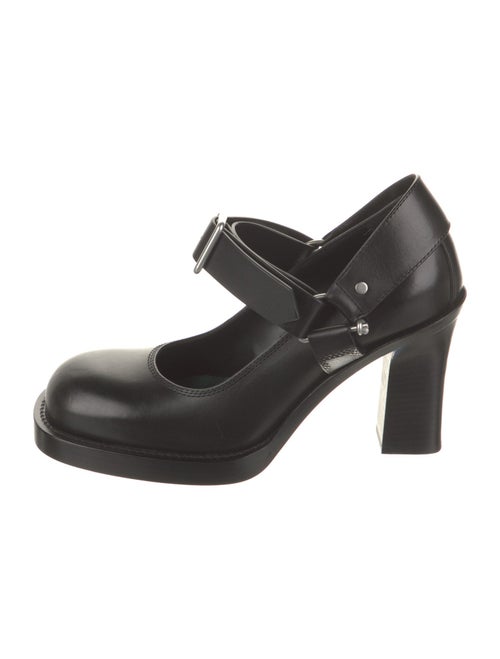 Burberry Leather Pumps