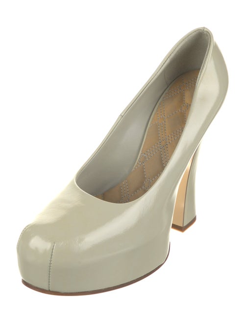 Burberry Leather Pumps