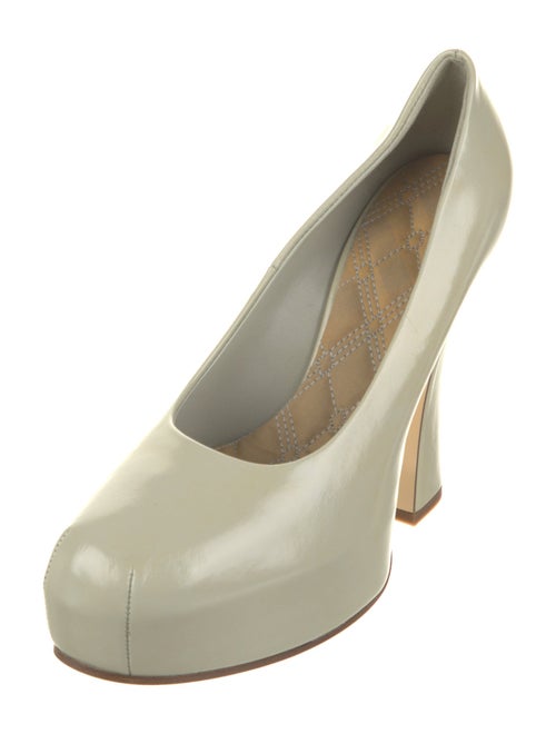 Burberry Leather Pumps