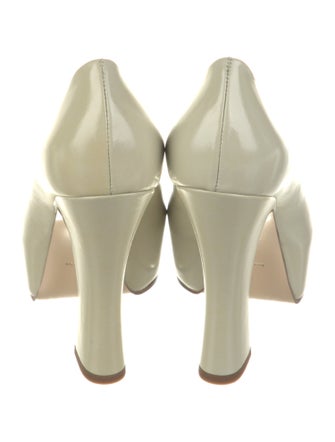 Burberry Leather Pumps