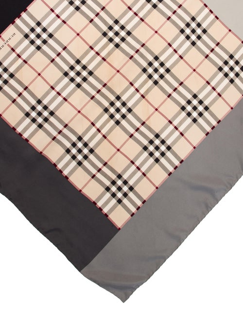 Burberry Silk House Check Pattern Scarf