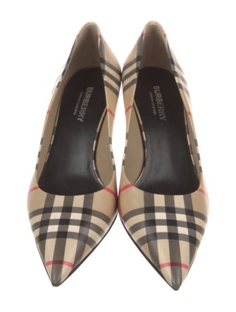 Burberry Nova Check Pattern Leather Pumps