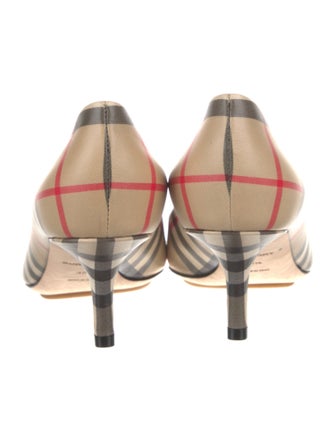 Burberry Nova Check Pattern Leather Pumps