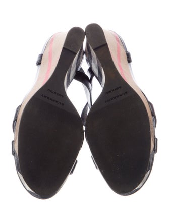 Burberry Nova Check Pattern Leather Sandals