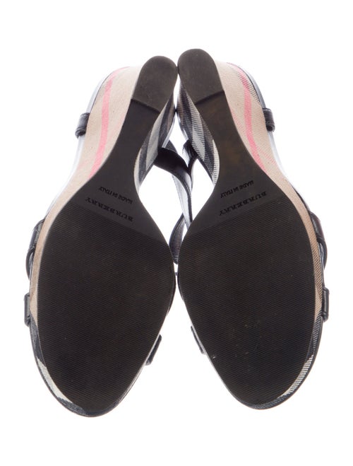 Burberry Nova Check Pattern Leather Sandals
