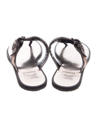 Burberry Prorsum Nova Check Pattern Flip Flops