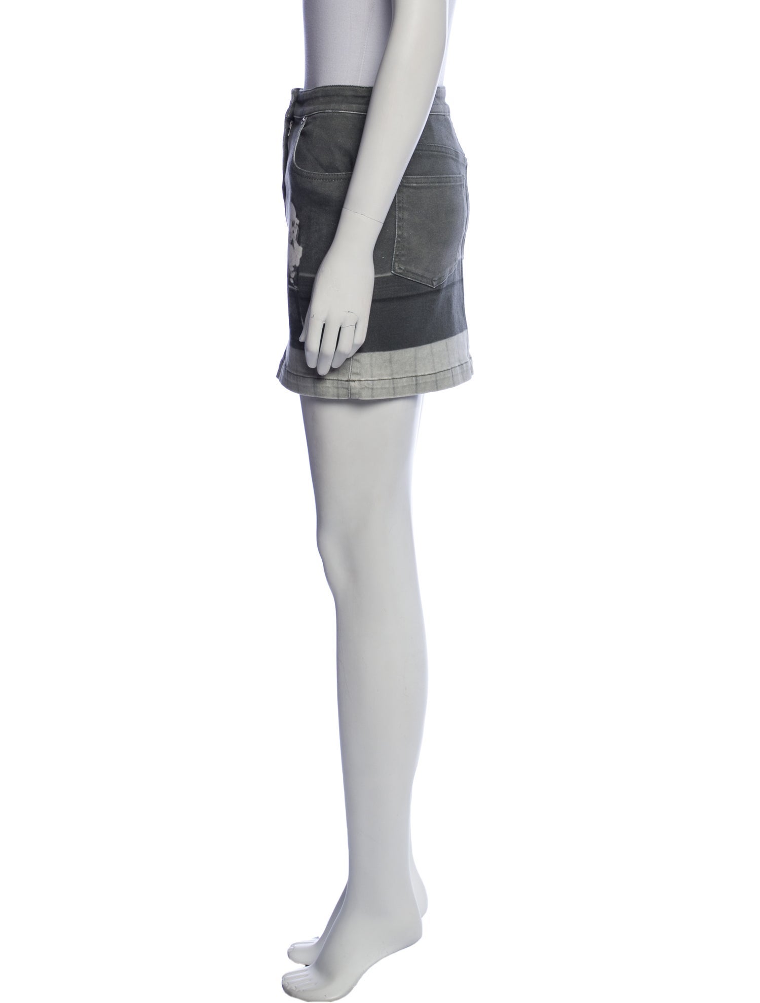 Burberry Floral Print Mini Skirt w/ Tags