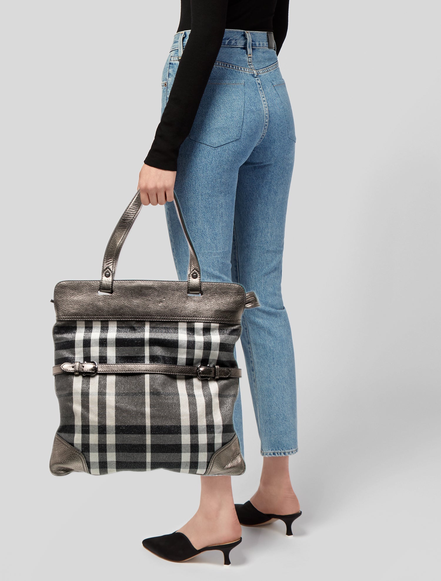 Burberry Beat Check Shoulder Bag