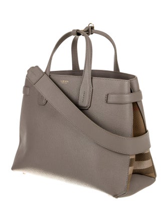 Burberry Nova Check Medium Banner