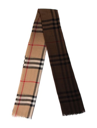 Burberry Wool House Check Pattern Scarf