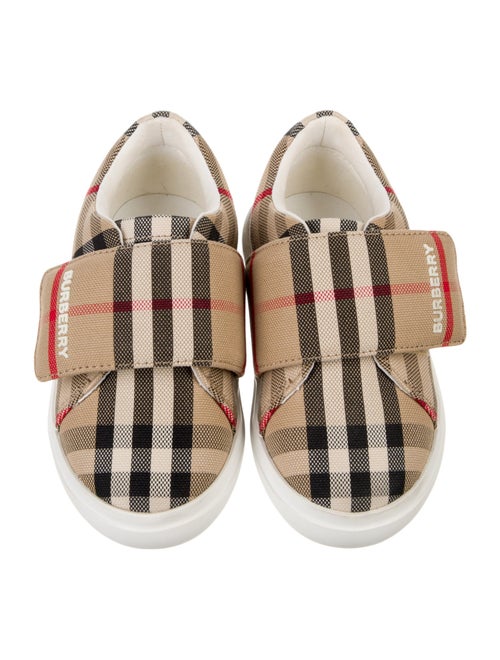 Burberry Shoes