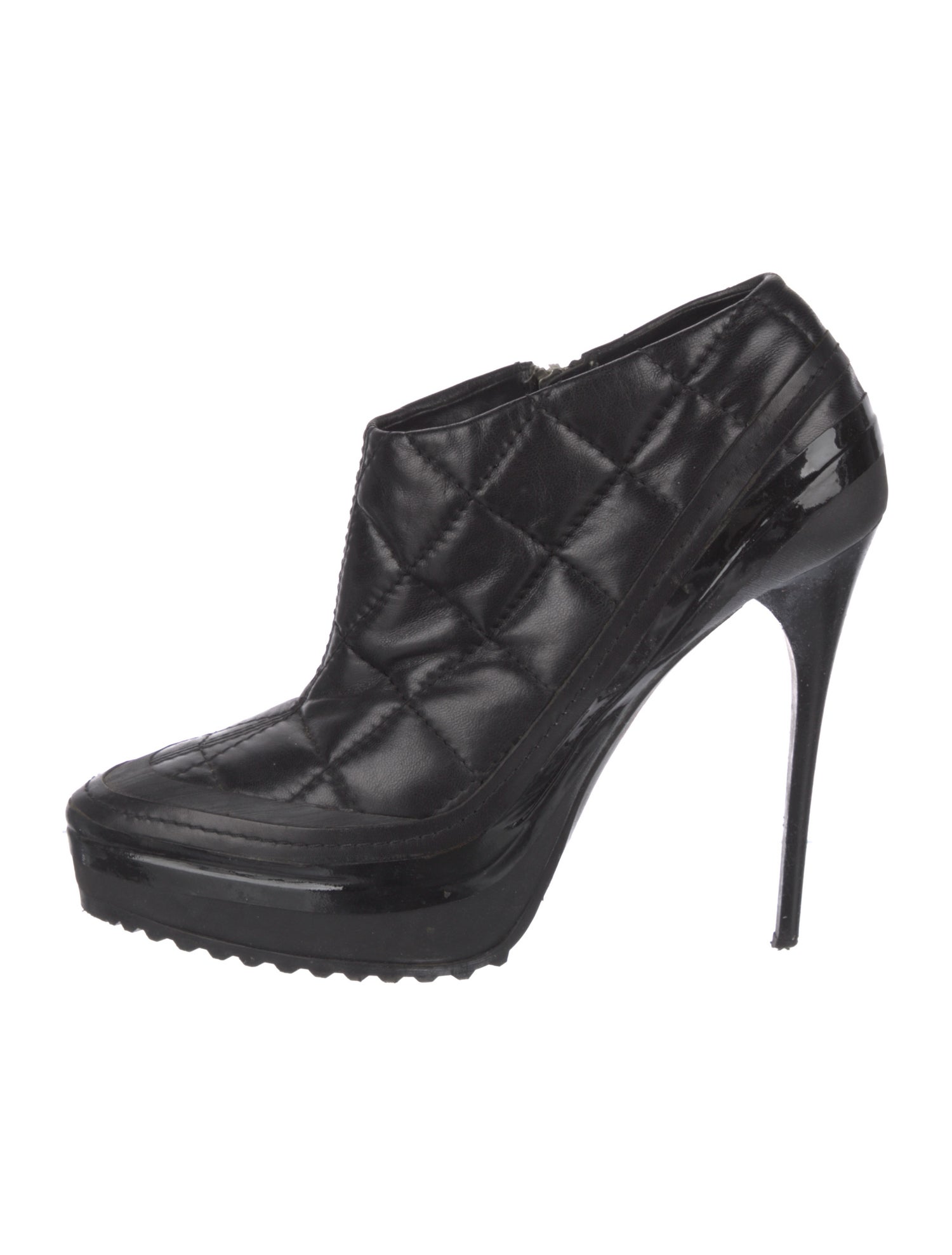 Burberry Leather Pumps