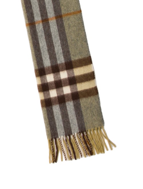 Burberry Cashmere House Check Pattern Scarf