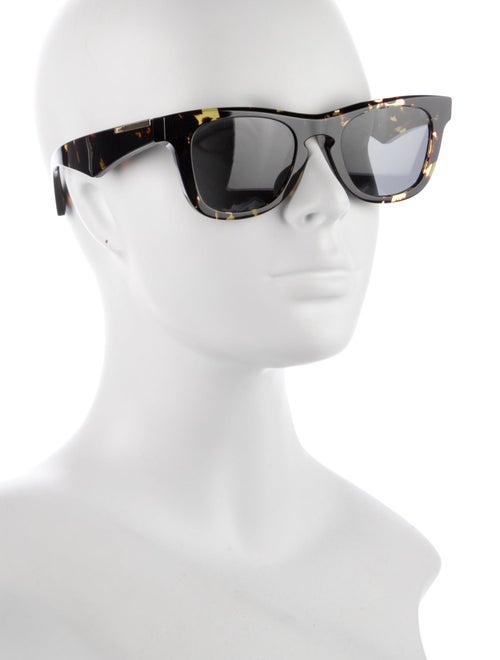 Burberry Wayfarer Tinted Sunglasses
