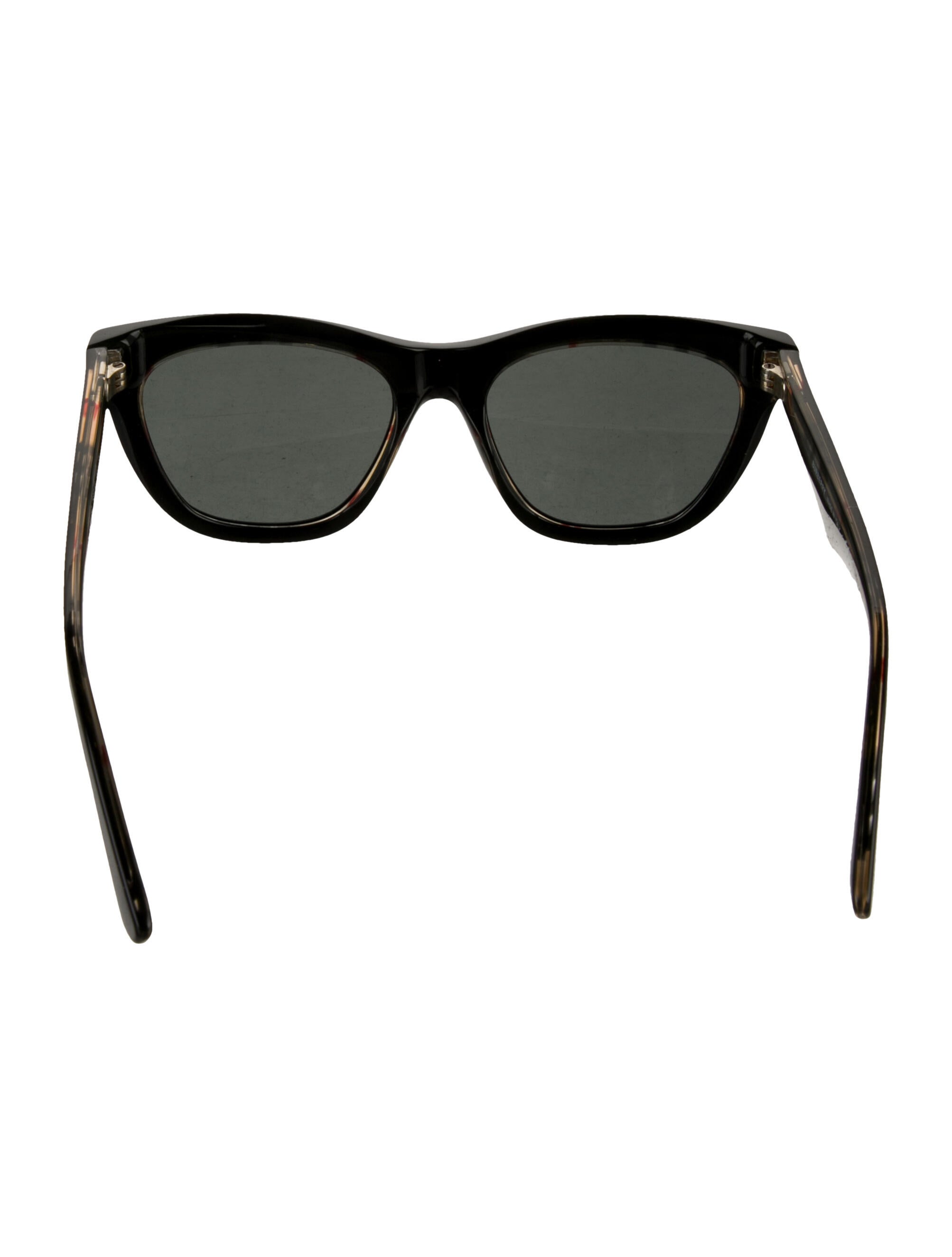 Burberry Wayfarer Tinted Sunglasses