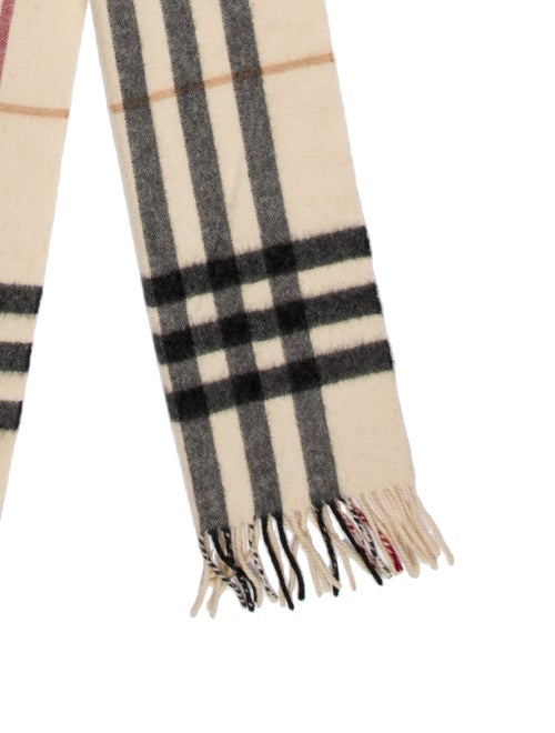 Burberry Cashmere House Check Pattern Scarf