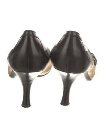 Burberry House Check Pattern Leather Pumps
