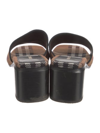 Burberry Nova Check Pattern Slides