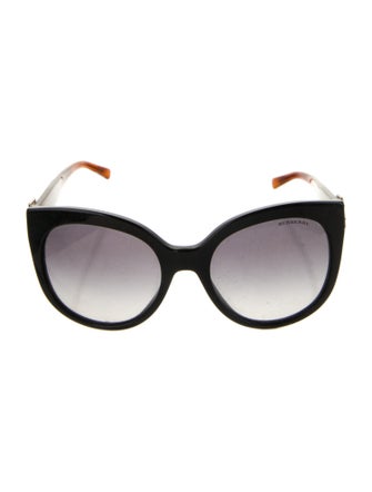 Burberry House Check Pattern Oversize Sunglasses
