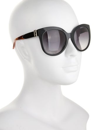 Burberry House Check Pattern Oversize Sunglasses