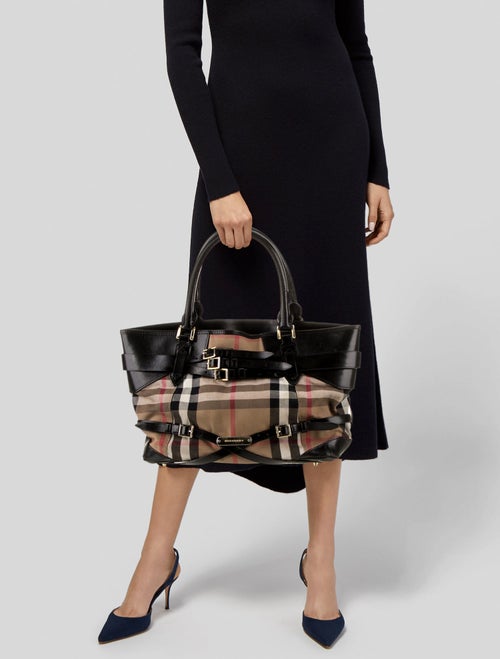 Burberry House Check Bridle Lynher Medium