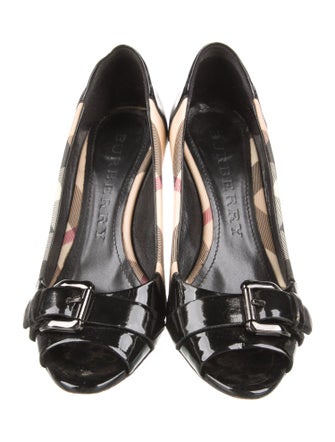 Burberry Nova Check Pattern Patent Leather D'Orsay Pumps
