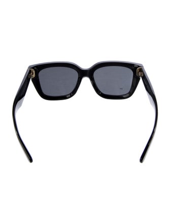 Burberry Wayfarer Tinted Sunglasses