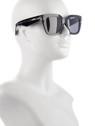 Burberry Wayfarer Tinted Sunglasses