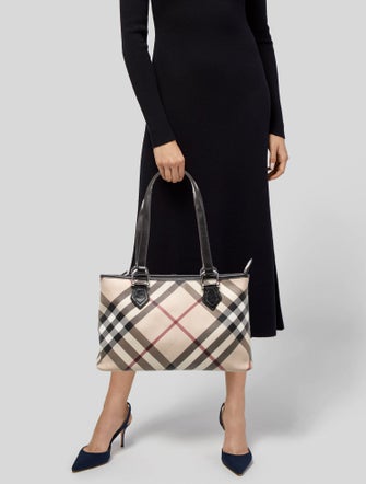 Burberry Nova Check Shoulder Bag