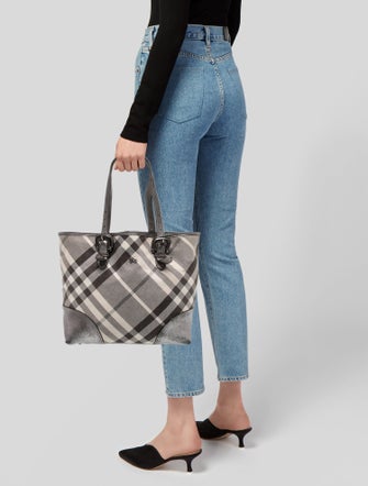 Burberry Nova Check Shoulder Bag