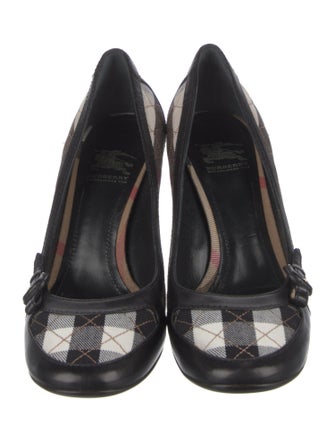 Burberry House Check Pattern Leather Pumps